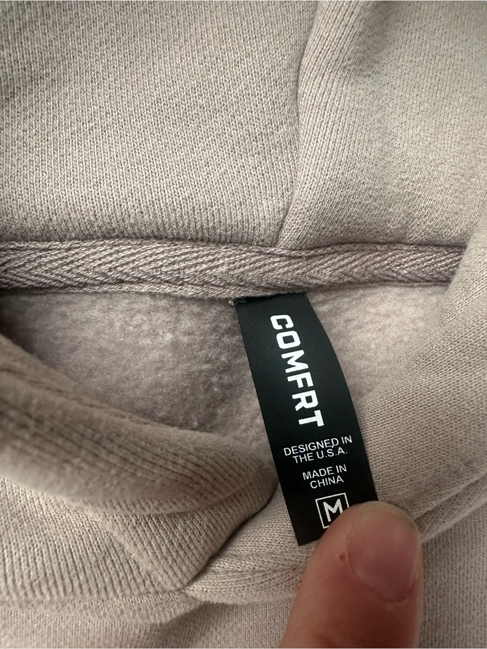 Like new comfrt hoodie - Picture 3 of 4